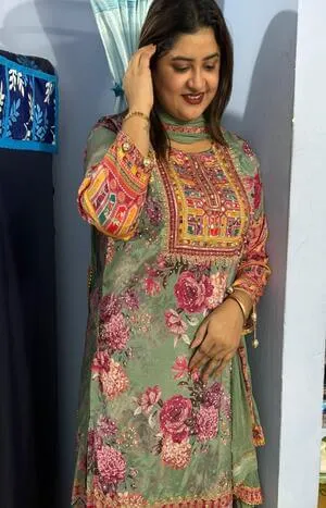 Independent Call Girls in East of Kailash